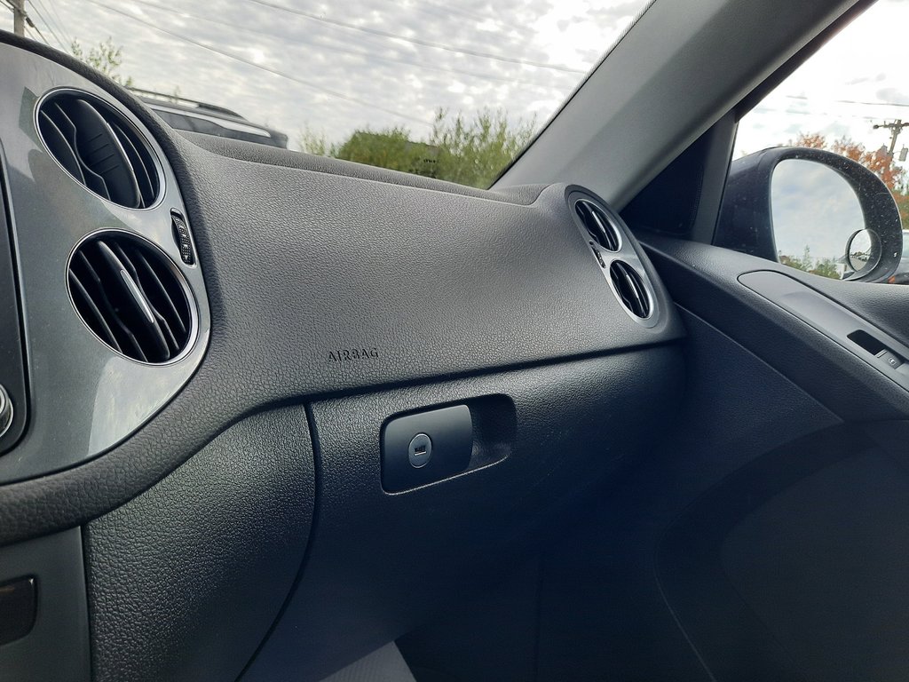 2016 Volkswagen Tiguan Special Edition in Hebbville, Nova Scotia - 21 - w1024h768px