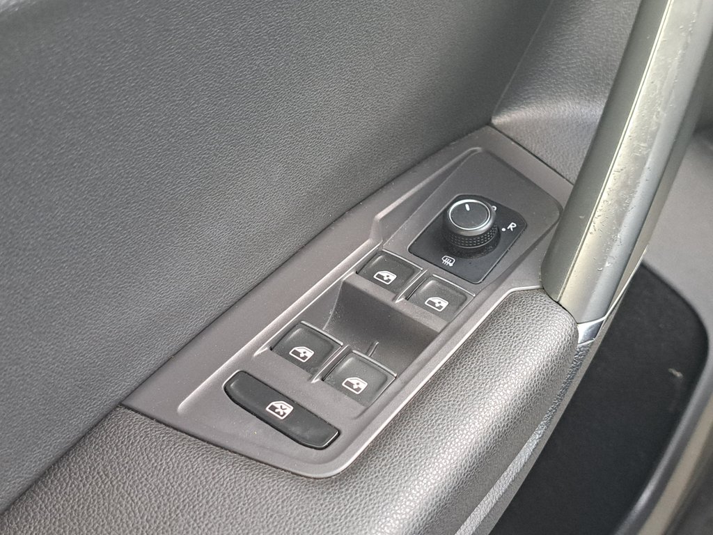2018 Volkswagen Tiguan Comfortline in Hebbville, Nova Scotia - 12 - w1024h768px