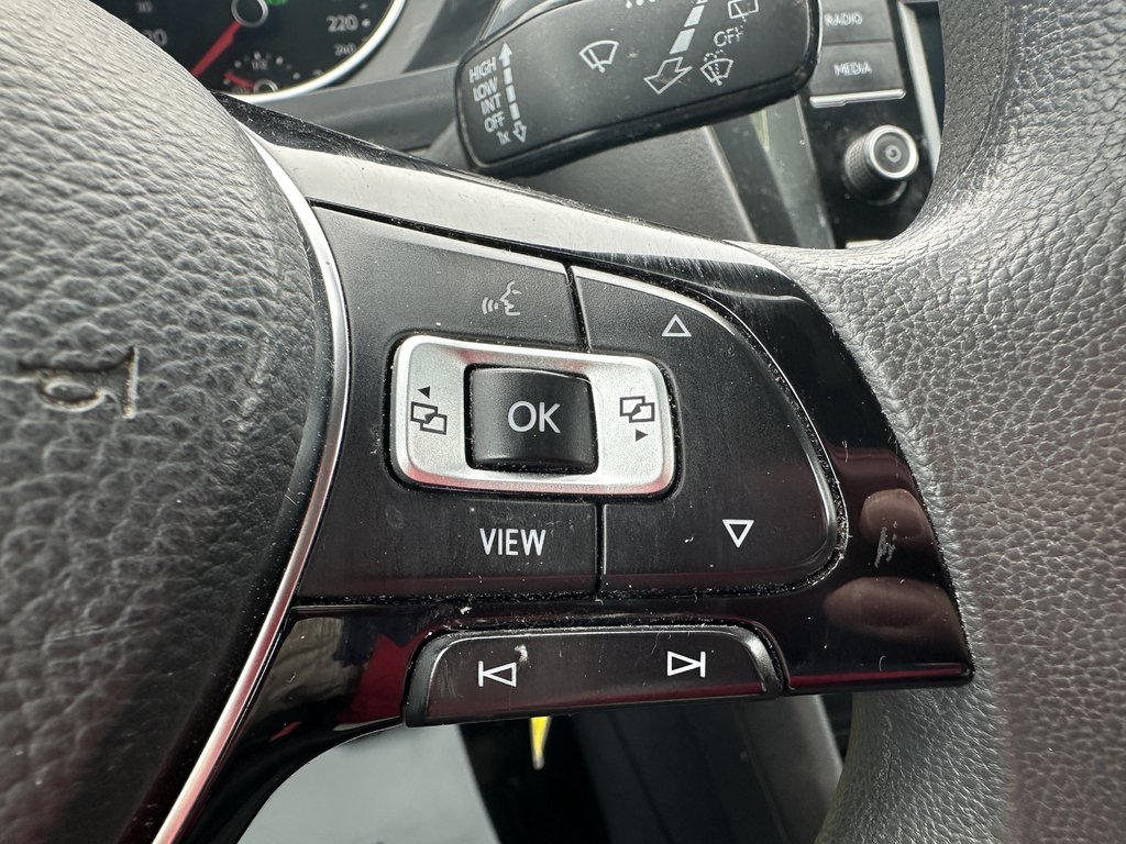 2019 Volkswagen Tiguan Trendline in Hebbville, Nova Scotia - 14 - w1024h768px