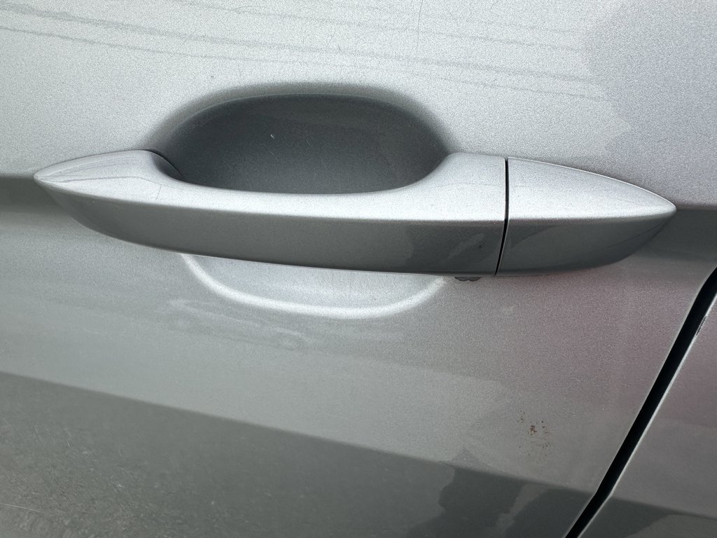 2019 Volkswagen Tiguan Trendline in Hebbville, Nova Scotia - 9 - w1024h768px