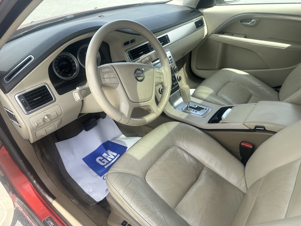 2011 Volvo S80 BASE in Hebbville, Nova Scotia - 3 - w1024h768px