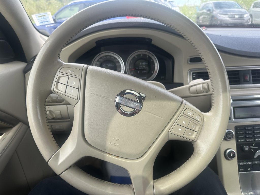 2011 Volvo S80 BASE in Hebbville, Nova Scotia - 15 - w1024h768px