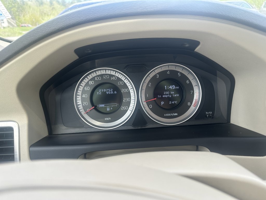 2011 Volvo S80 BASE in Hebbville, Nova Scotia - 12 - w1024h768px