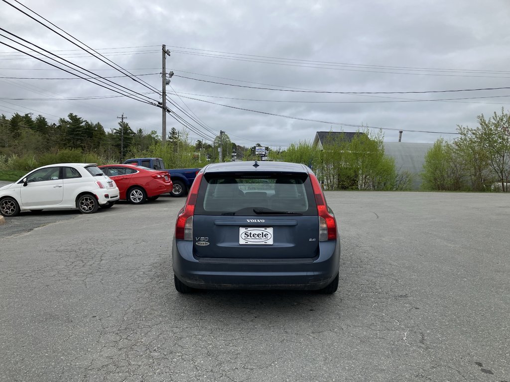 2008 Volvo V50 in Hebbville, Nova Scotia - 7 - w1024h768px