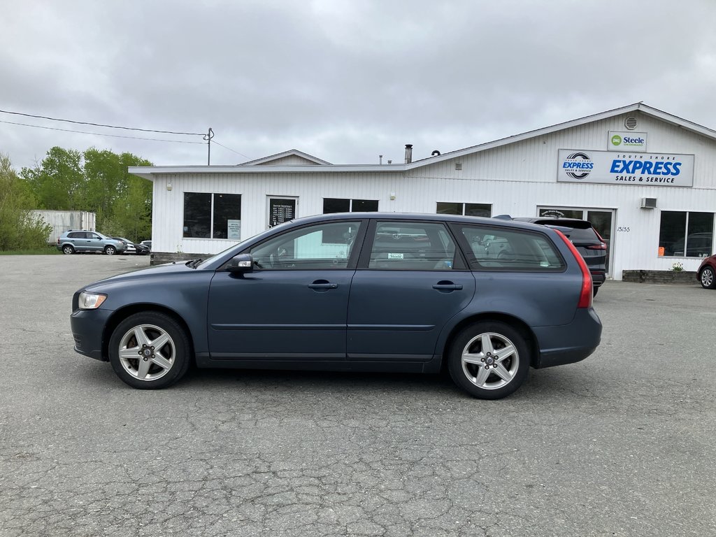 2008 Volvo V50 in Hebbville, Nova Scotia - 9 - w1024h768px