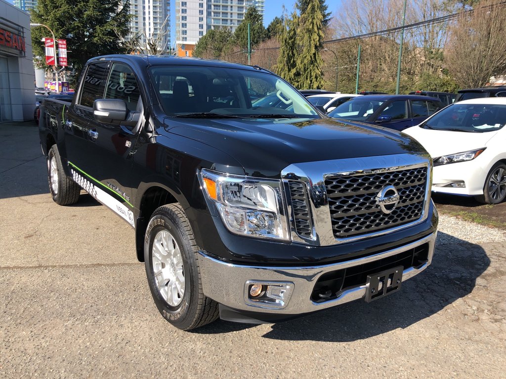 Southside Nissan 2018 Nissan Titan Crew Cab Sv 4x4 4045