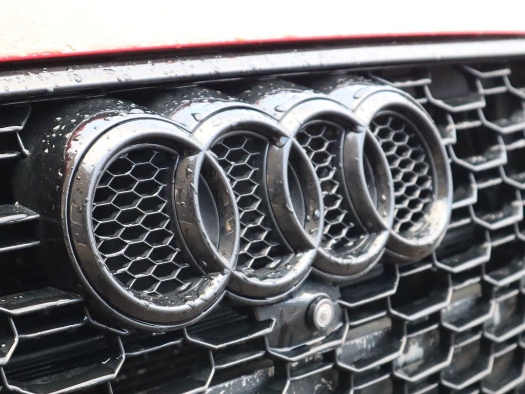 2018 Audi S4 SEDAN PROGRESSIV IN RED EQUIPPED WITH A 3.0L TURBO V6 , QUATTRO AWD , 8SPD AUTO , LEATHER HEATED SEATS , PREMIUM AUDIO , DUAL ZONE AC-2