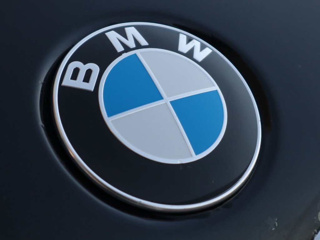 2016 BMW X5 M M IN BLACK EQUIPPED WITH A TWIN TURBO 4.4L V8 , AWD , 8SPD AUTO , QUATTRO EXHAUST , PREMIUM AUDIO , NAV , SUNROOF , DUAL ZONE AC-2