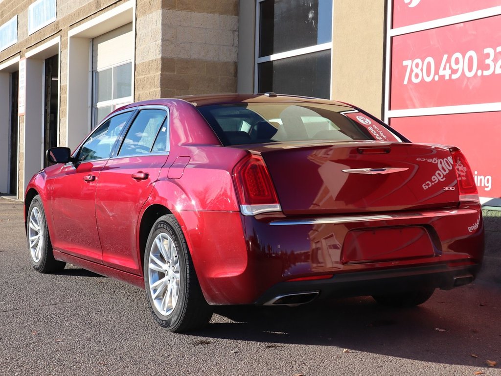 2017 Chrysler 300 TOURING IN VELVET RED PEARL EQUIPPED WITH A 3.6L V6 , RWD , 8SPD TF AUTO , VALUE PCKG , DUAL ZONE AC , PWR DRIVER SEAT , PANORAM-7