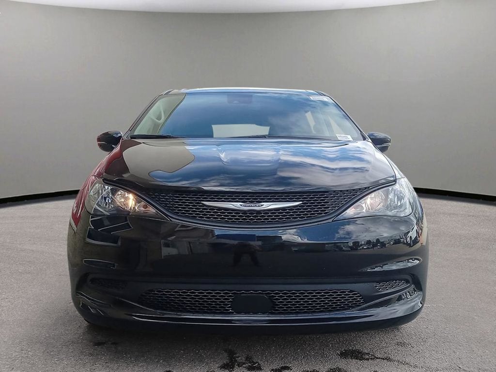 2024 Chrysler Grand Caravan SXT IN DIAMOND BLACK EQUIPPED WITH A 3.6L V6 , FWD , 9SPD AUTO , SAFETYTEC GROUP , NAV , 101.INCH TOUCHSCREEN , BSM/RCPD , PARK-1