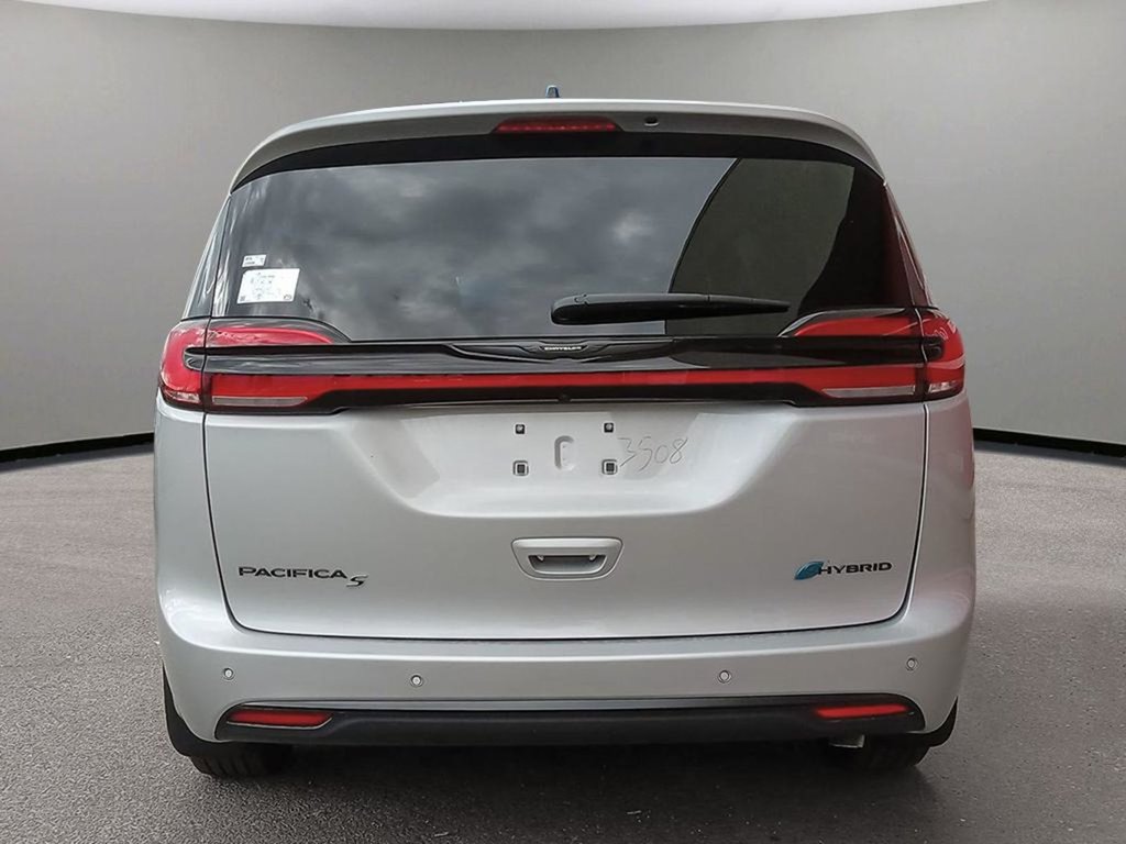 2024 Chrysler Pacifica Hybrid PREMIUM S IN SILVER MIST EQUIPPED WITH A 3.6L HYBRID V6 , FWD , EFLITE CVT AUTO , NAPPA LEATHER HEATED/VENTED SEATS , SAFETY SPH-4