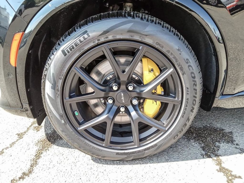 2024 Dodge Durango SRT 392 ALCHEMI IN DB BLACK EQUIPPED WITH A 6.4L SRT V8 , AWD , 8SPD AUTO , 19 SPEAKER HK AUDIO , ADV CRUISE W/LKA , SUNROOF , 2-5