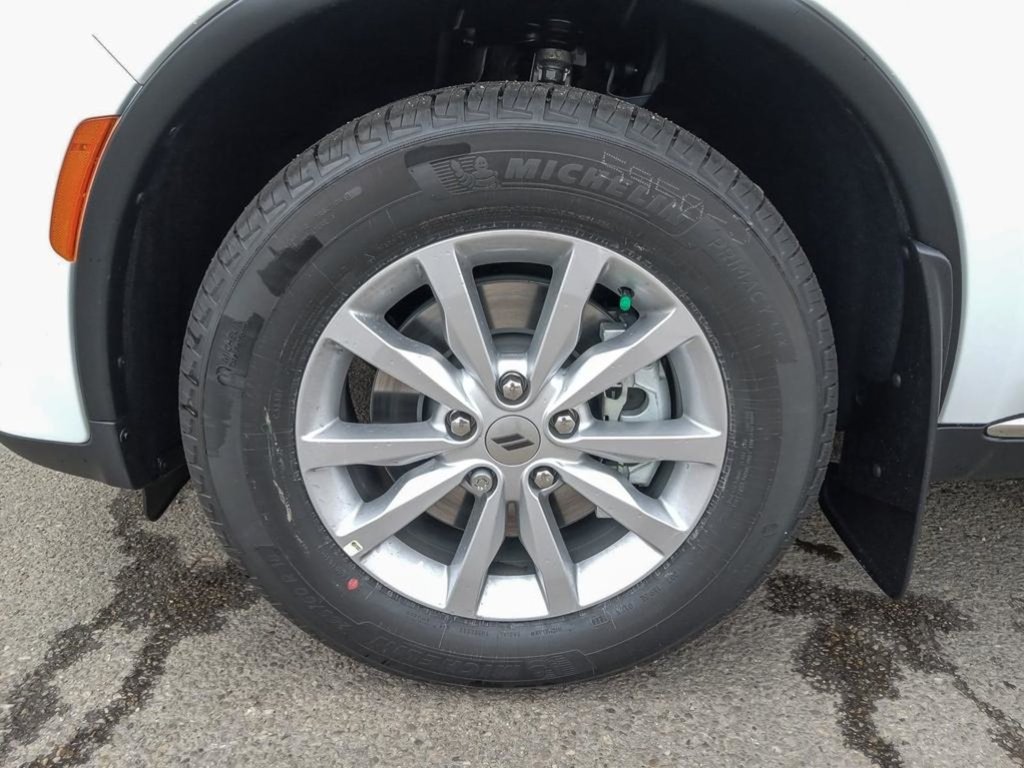 2024 Dodge Durango SXT IN WHITE KNUCKLE EQUIPPED WITH A 3.6L V6 , 8SPD AUTO , AWD , THIRD ROW SEATING GROUP , HEATED SEATS + SW , BACKUP CAM , BSM/-5