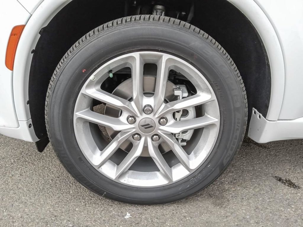 2025 Dodge Durango GT IN WHITE KNUCKLE EQUIPPED WITH A 3.6L V6 , 8SPD TF AUTO , AWD , LED LIGHTS , BACKUP CAM , PARK SENSE REAR , BSM/RCPD , PUSH S-5