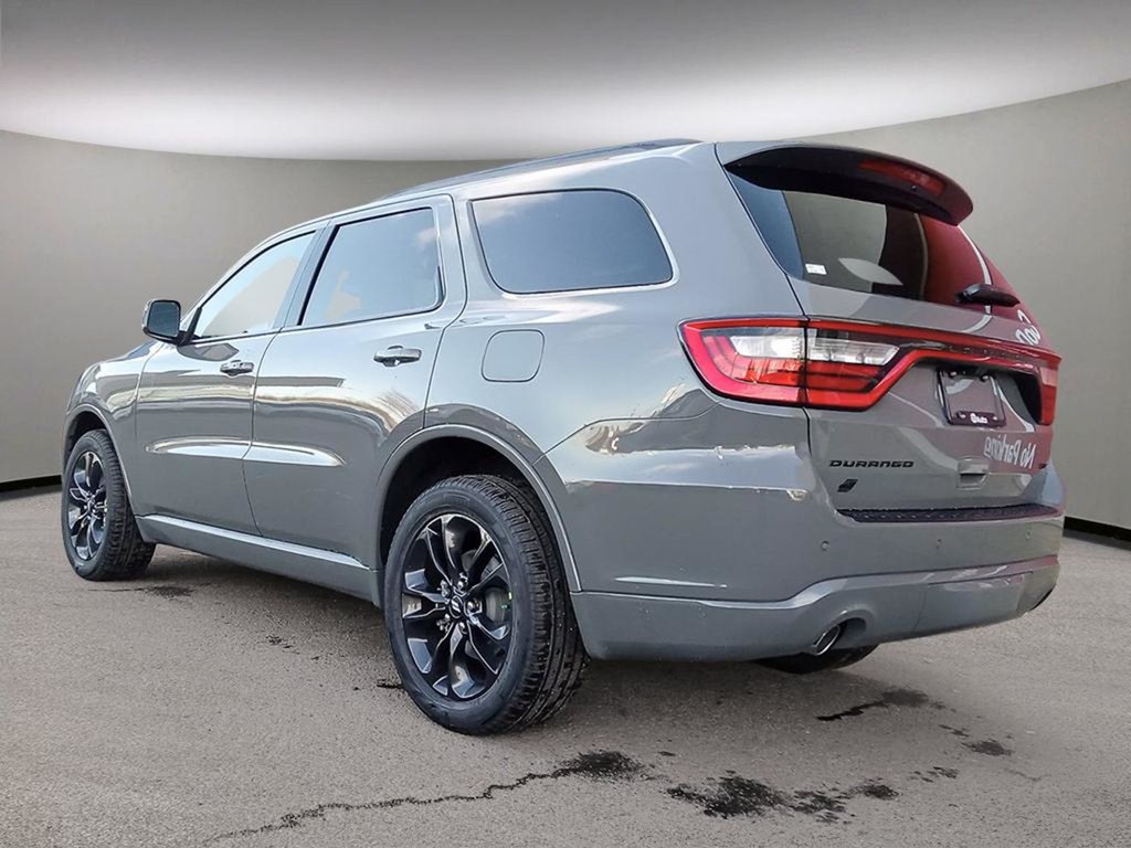 2025 Dodge Durango GT+ IN DESTROYER GREY EQUIPPED WITH A 3.6L V6 , AWD , 8SPD TF AUTO , BLACKTOP PCKG , 20INCH RIMS , PERF HOOD , BSM/RCPD , PWR SE-3