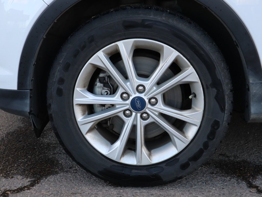 2019 Ford Escape SE IN WHITE EQUIPPED WITH A 1.5L TURBO I4 , 4X4 , 6SPD AUTO , CLOTH HEATED SEATS , DUAL ZONE AC , CRUISE , BACKUP CAM , SW CONTR-4