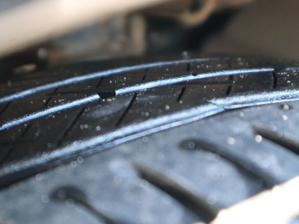 2014 Ford Fusion SE IN BLACK EQUIPPED WITH A 2.0L ECOBOOST I4 , AWD , 6SPD AUTO , LEATHER HEATED SEATS , BLUETOOTH , SW CONTROLS , SUNROOF , 18IN-5