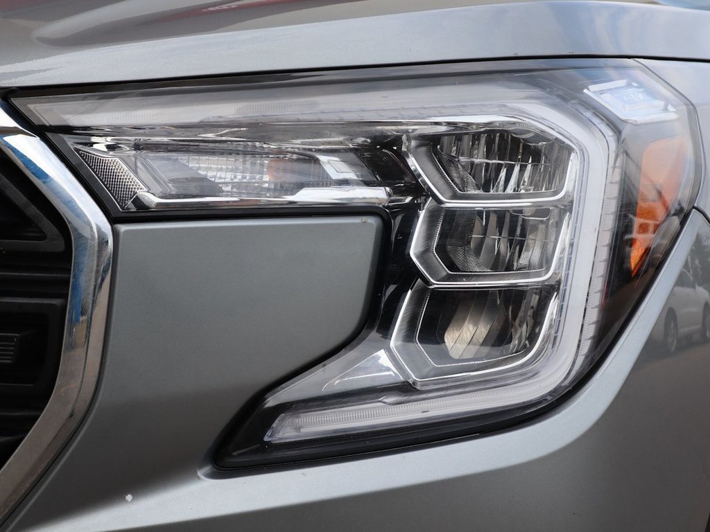 2023 GMC Terrain SLE IN GREY EQUIPPED WITH A 1.5L TURBO I4 , AWD , 9SPD AUTO , PWR LIFTGATE , ALLOY RIMS , PWR DRIVER SEAT , PWR LOCKS/WINDOWS ,-3