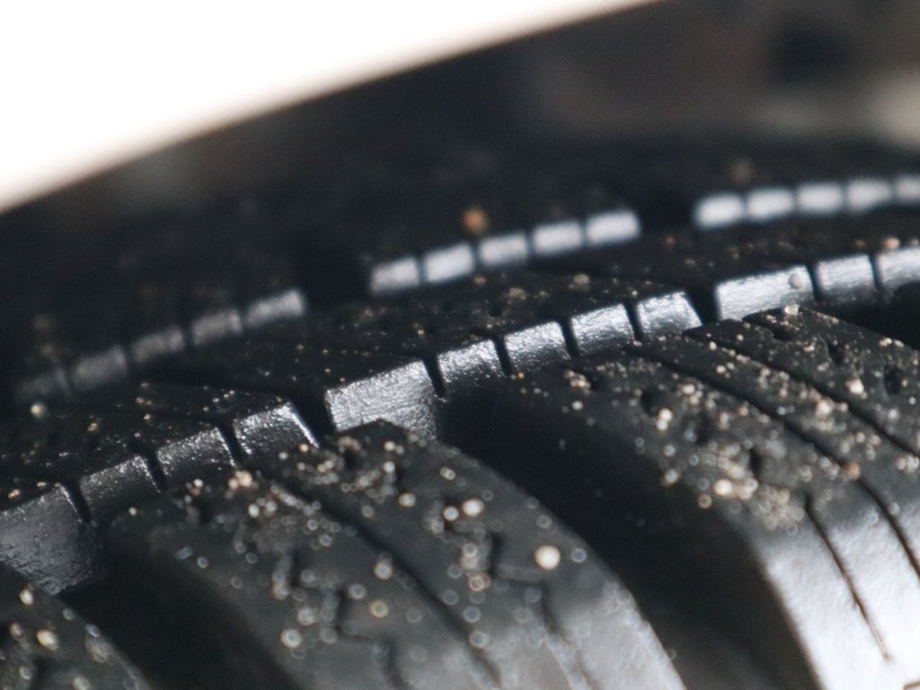 2019 Honda Civic Coupe LX IN WHITE EQUIPPED WITH A 2.0L I4 , FWD , MANUAL TRANSMISSION , CLOTH SEATS , AC , CRUISE , BACKUP CAM , APPLE CARPLAY/ANDROID-5