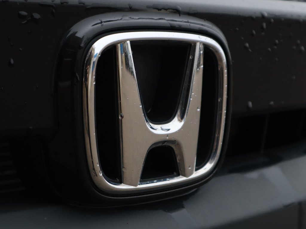 2019 Honda Civic Coupe LX IN WHITE EQUIPPED WITH A 2.0L I4 , FWD , MANUAL TRANSMISSION , CLOTH SEATS , AC , CRUISE , BACKUP CAM , APPLE CARPLAY/ANDROID-2