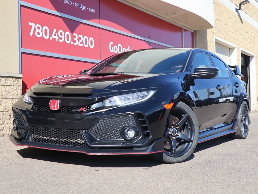 2019 Honda Civic Type R TYPE R IN BLACK EQUIPPED WITH A 300+HP 2.0L TURBO , FWD , 6SPD MANUAL , RECARO BUCKET SEATS , PREMIUM AUDIO , BACKUP CAM , AC ,-0