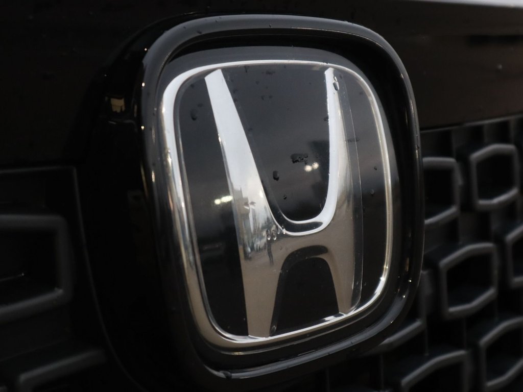 2020 Honda Passport TOURING IN RED EQUIPPED WITH A 3.5L V6 , AWD , 9SPD AUTO , LEATHER HEATED/VENTED BUCKET SEATS , DUAL EXHAUST , NAV , PREMIUM AUD-2