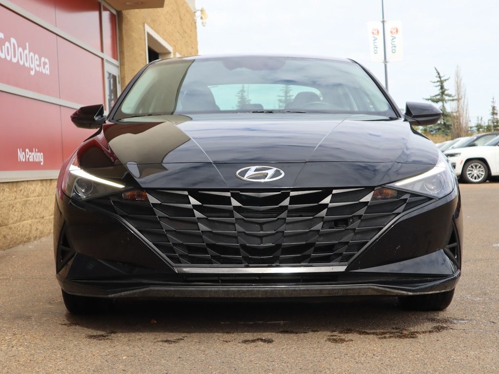 2023 Hyundai Elantra PREFERRED IN BLACK EQUIPPED WITH A 2.0L I4 , FWD , CVT AUTO , CLOTH HEATED SEATS , AC , CRUISE , BACKUP CAM , APPLE CARPLAY/ANDR-1