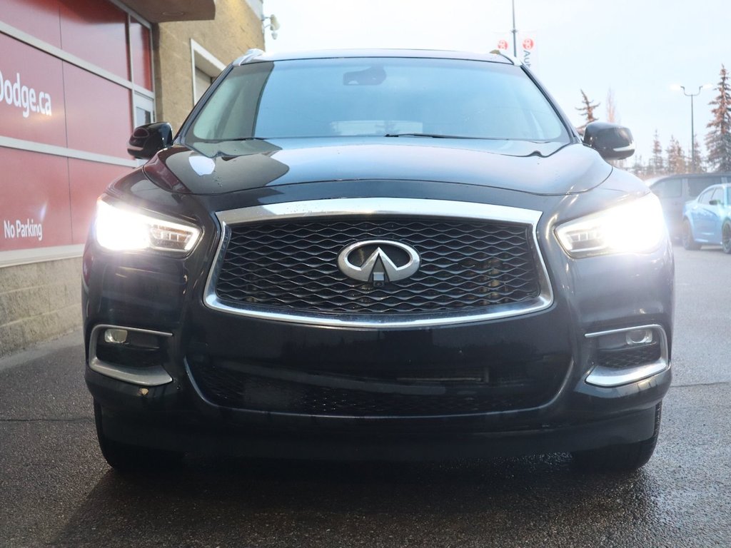2019 Infiniti QX60 PURE IN BLACK EQUIPPED WITH A 306HP 3.5L V6 , AWD , CVT AUTO , LEATHER HEATED SEATS , SUNROOF , BACKUP CAM , DUAL ZONE AC , CRUI-1