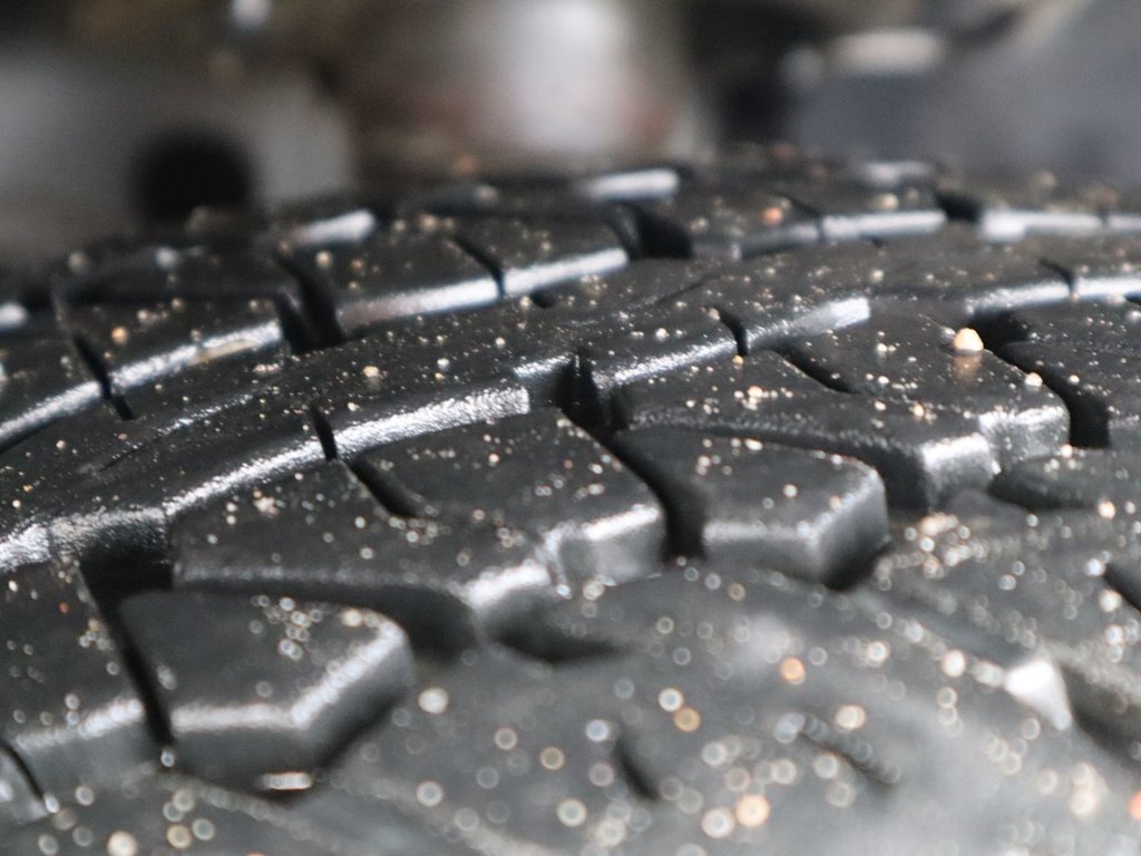 2019 Jeep Cherokee TRAILHAWK IN DIAMOND BLACK EQUIPPED WITH A 3.2L V6 , 4X4 , 9SPD AUTO , 8.4INCH W/NAV , COMFORT & CONVENIENCE GROUP , COLD WEATHE-5