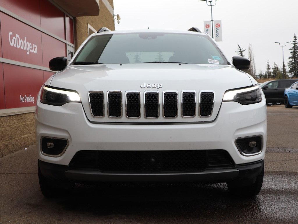2022 Jeep Cherokee LIMITED IN BRIGHT WHITE EQUIPPED WITH A 2.0L TURBO I4 , 4X4 , 9SPD AUTO , BACKUP CAM , BSM/RCPD , ADV CRUISE W/LKA , PWR FRONT S-1