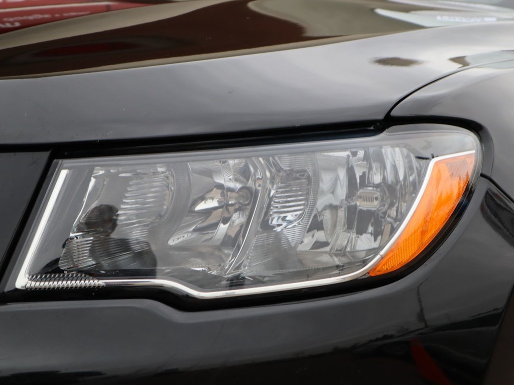 2021 Jeep Compass SPORT IN DIAMOND BLACK EQUIPPED WITH A 2.4L MULTIAIR I4 , 6SPD AISIN AUTO , FWD , SPORT APPEARANCE GROUP , LEATHER SW , 16INCH R-3