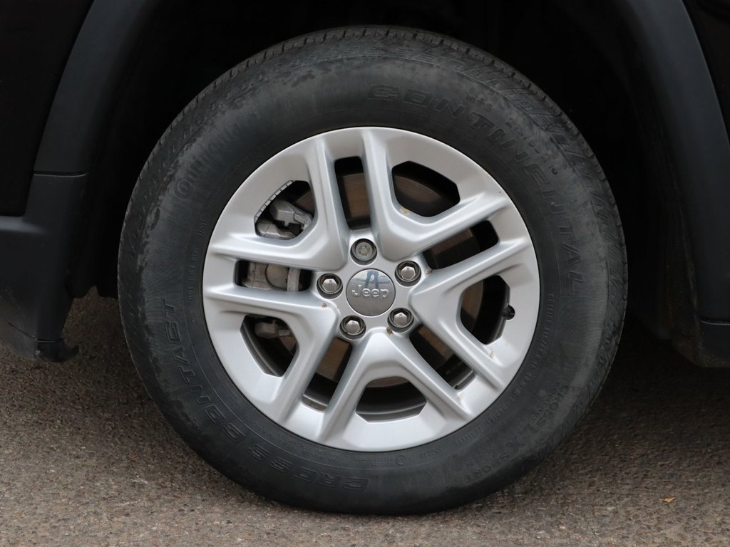 2021 Jeep Compass SPORT IN DIAMOND BLACK EQUIPPED WITH A 2.4L MULTIAIR I4 , 6SPD AISIN AUTO , FWD , SPORT APPEARANCE GROUP , LEATHER SW , 16INCH R-4