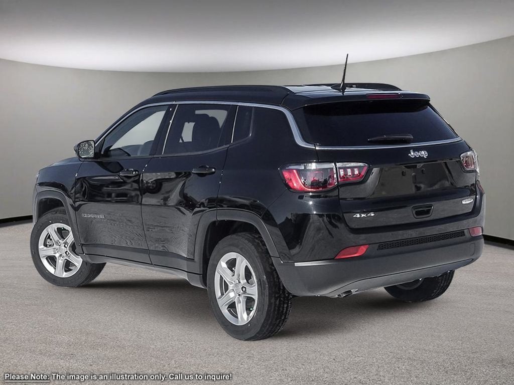 2024 Jeep Compass NORTH IN DIAMOND BLACK EQUIPPED WITH A 2.0L TURBO I4 , 4X4 , 8SPD AUTO , TERRAIN MGMT , FCW , ACTIVE LANE MGMT , BACKUP CAM , AU-3