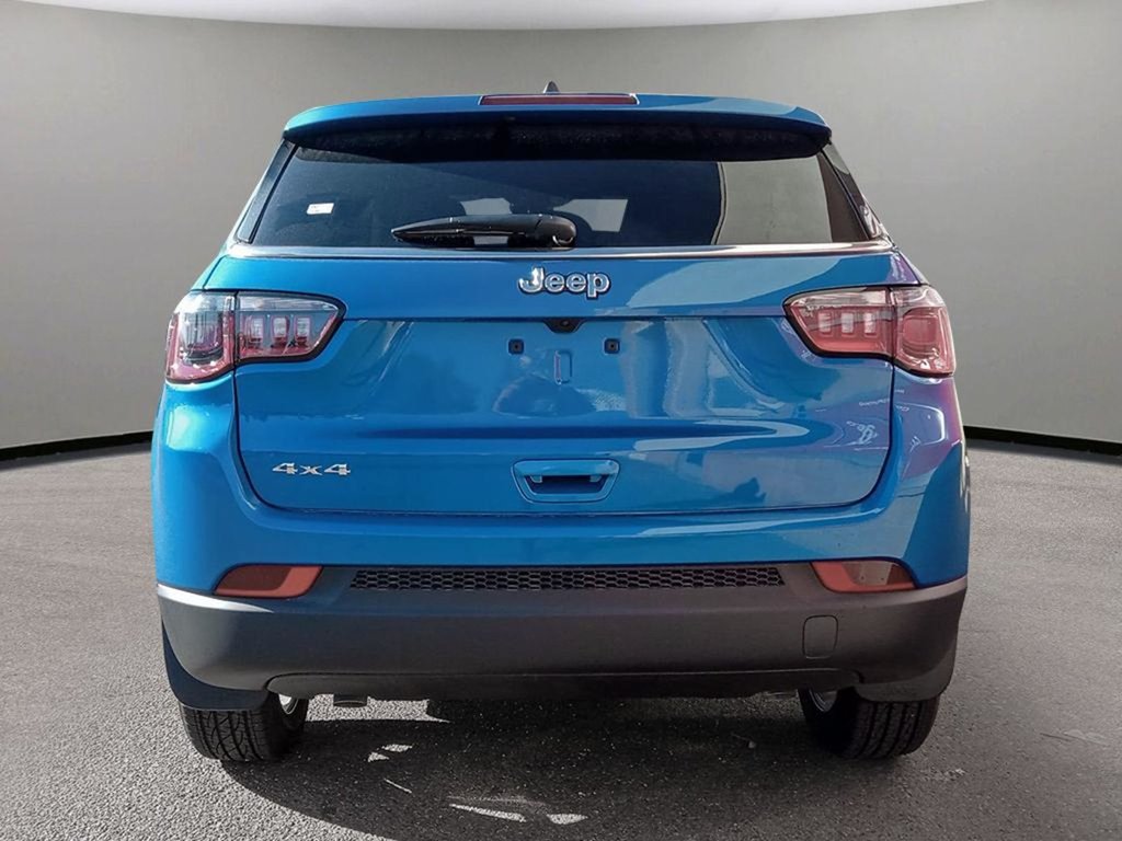 2024 Jeep Compass SPORT IN LASER BLUE PEARL EQUIPPED WITH A 2.0L TURBO I4 , 4X4 , 8SPD AUTO , 10.1INCH TOUCHSCREEN , AC , CRUISE , HEATED SEATS +-4
