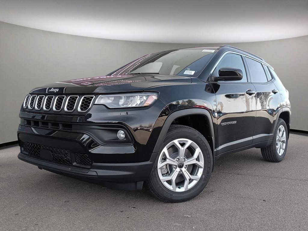 2025 Jeep Compass NORTH IN DIAMOND BLACK EQUIPPED WITH A 2.0L TURBO I4 , 4X4 , 8SPD AUTO , CONVENIENCE GROUP , 10.1INCH W/NAV , PWR TAILGATE , PWR-0