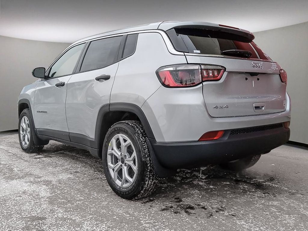 2025 Jeep Compass SPORT IN SILVER METALLIC EQUIPPED WITH A 2.0L TURBO I4 , 4X4 , 8SPD AUTO , TERRAIN MGMT , FCW , ACTIVE LANE MGMT , BACKUP CAM ,-3