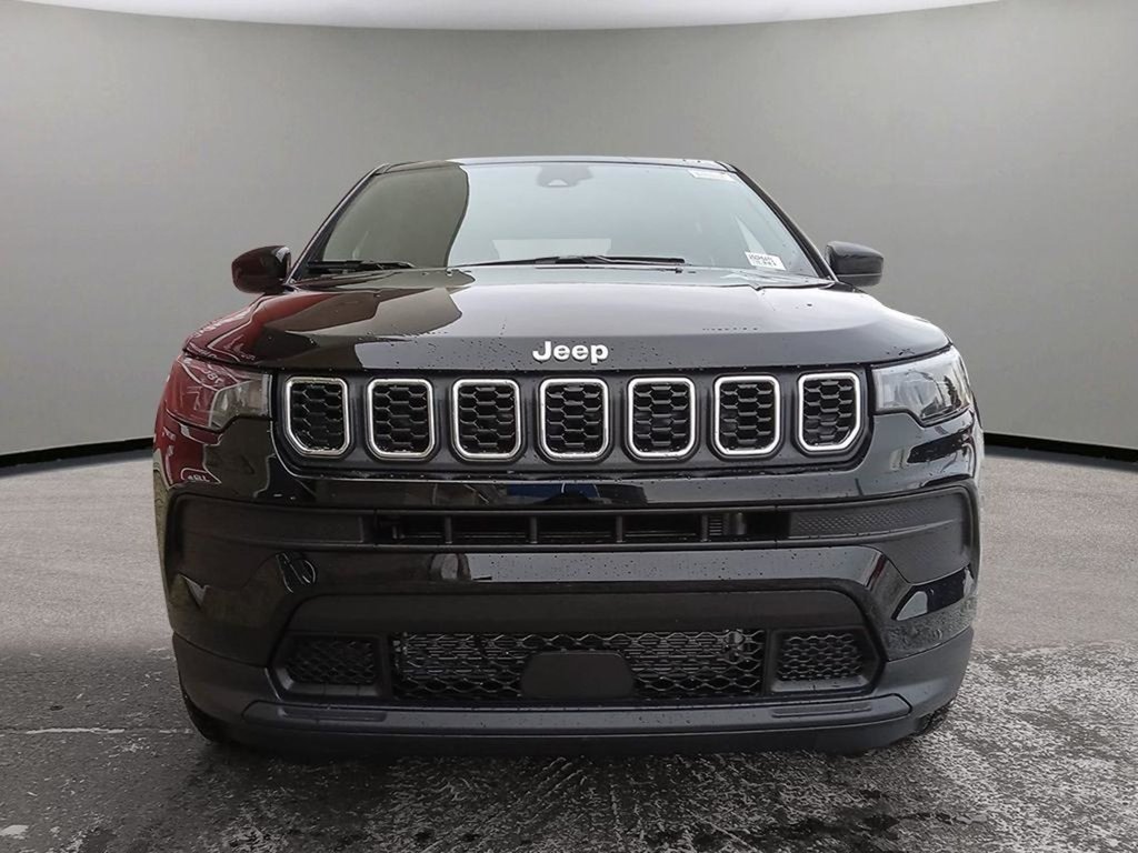 2025 Jeep Compass SPORT IN DIAMOND BLACK EQUIPPED WITH A 2.0L TUBRO I4 , 4X4 , 8SPD AUTO , TERRAIN MGMT , FCW , ACTIVE LANE MGMT , BACKUP CAM , AU-1