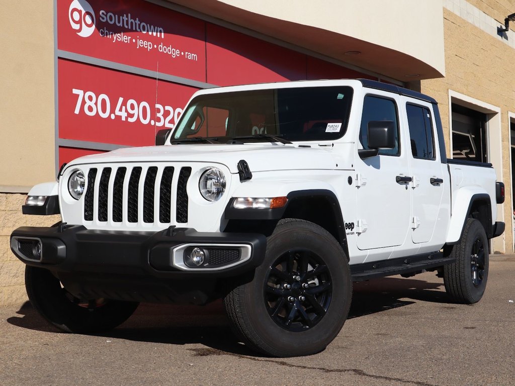 2023 Jeep Gladiator SPORT S IN BRIGHT WHITE EQUIPPED WITH A 3.6L V6 , 4X4 , 6SPD MANUAL , 17INCH RIMS , HARDTOP , COLD WEATHER GROUP , CONVENIENCE G-0