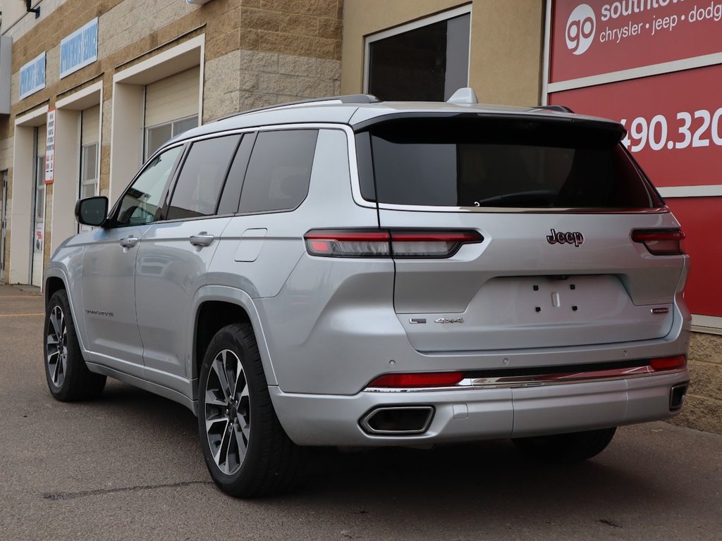 2022 Jeep Grand Cherokee L OVERLAND IN SILVER ZYNITH EQUIPPED WITH A 5.7L HEMI V8 , 4X4 , 8SPD TF AUTO , 10.1INCH W/NAV , 19 SPEAKER MCINTOSH AUDIO , LUXUR-7