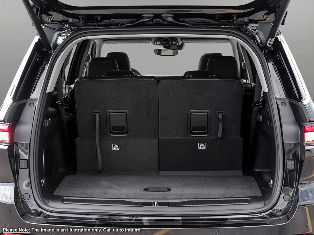 2024 Jeep Grand Cherokee L LIMITED IN DIAMOND BLACK EQUIPPED WITH A 3.6L V6 , 4X4 , 8SPD TF AUTO , PANO SUNROOF , 20INCH RIMS , DIGITAL DASH , POWER LIFTGA-6