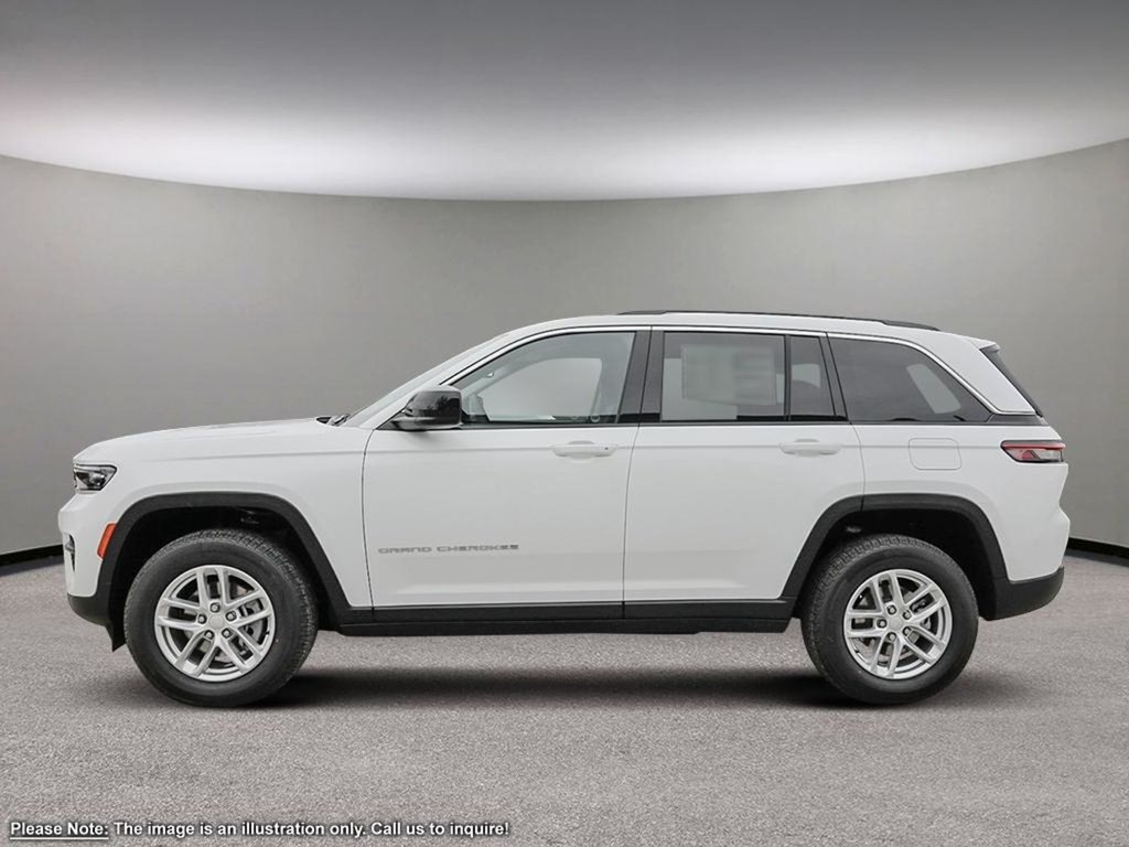 2024 Jeep Grand Cherokee LAREDO IN BRIGHT WHITE EQUIPPED WITH A 3.6L V6 , 4X4 , 8SPD TF AUTO , 18INCH RIMS , HEATED SEATS + SW , DIGITAL DASH , ADV CRUIS-2