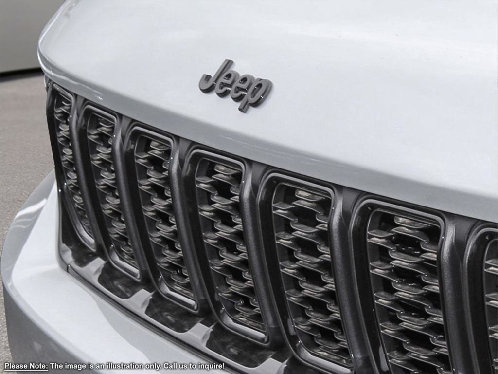2024 Jeep Grand Cherokee ALTITUDE IN SILVER ZYNITH EQUIPPED WITH A 3.6L V6 , 4X4 , 8SPD TF AUTO , SUNROOF , MOPAR FINISHING PCKG , LEATHERETTE HEATED SEA-6