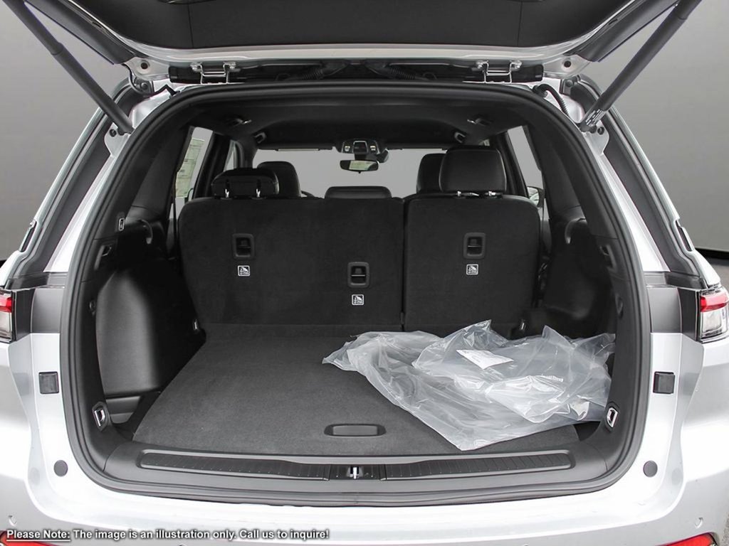 2024 Jeep Grand Cherokee ALTITUDE IN SILVER ZYNITH EQUIPPED WITH A 3.6L V6 , 4X4 , 8SPD TF AUTO , SUNROOF , MOPAR FINISHING PCKG , LEATHERETTE HEATED SEA-5