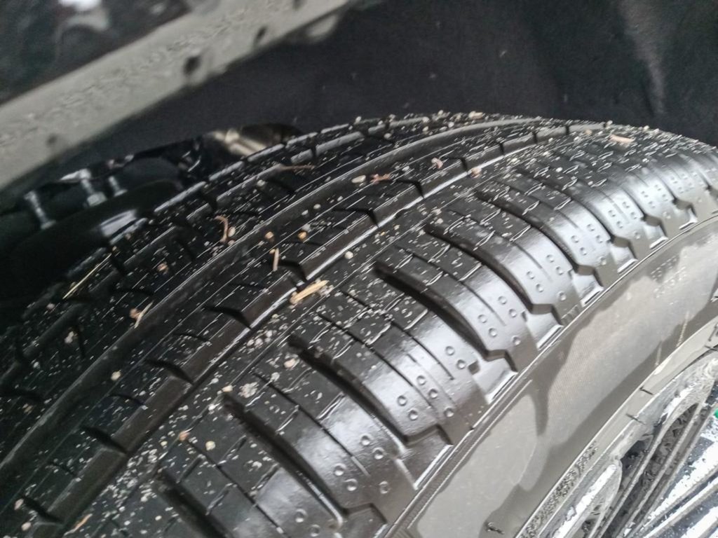 2024 Jeep Wagoneer L SERIES II CARBIDE IN BRIGHT WHITE EQUIPPED WITH A 3.0L TWIN TURBO I6 , 4X4 , 8SPD AUTO , 22INVH RIMS , FLEX SEATING GROUP , THRE-6