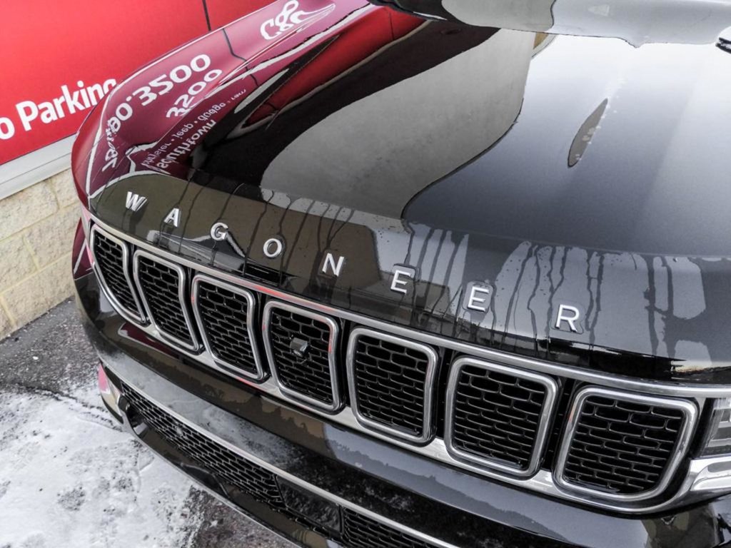 2023 Jeep WAGONEER Series III, 3.0L I6 HURRICAN TWIN TURBO, QUADRA-LIFT AIR SUSPENSION, SURROUND VIEW CAMERA SYSTEM, ADAPTIVE CRUISE W/ STOP'N'GO,-1