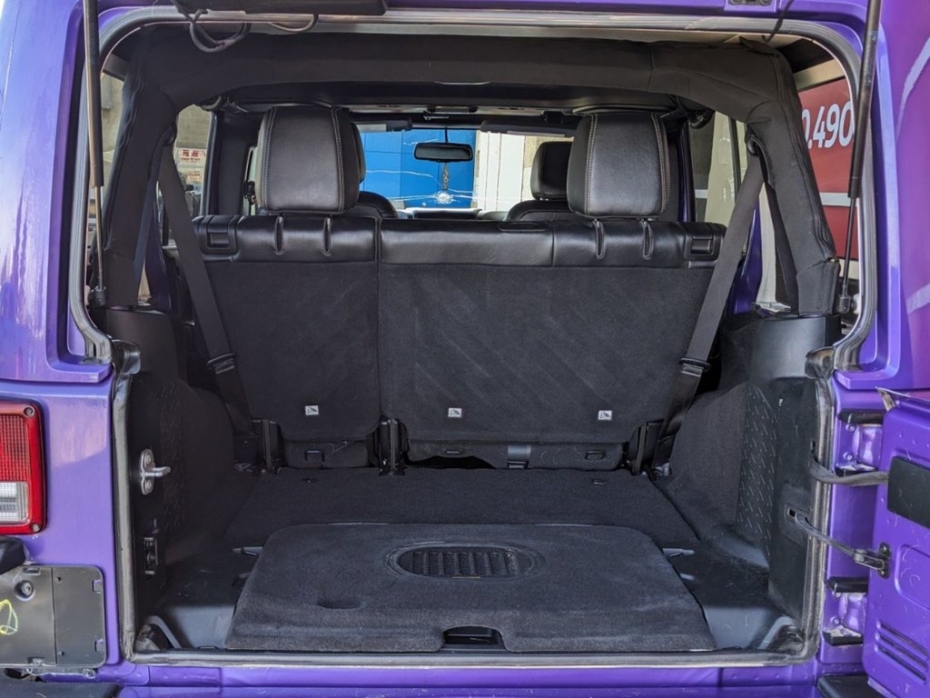 2018 Jeep WRANGLER JK UNLIMITED UNLIMITED SAHARA IN XTREME PURPLE PEARL EQUIPPED WITH A 3.6L V6 , 4X4 , 5SPD AUTO , NAV , 18INCH RIMS , REMOTE START , HARDTOP ,-7