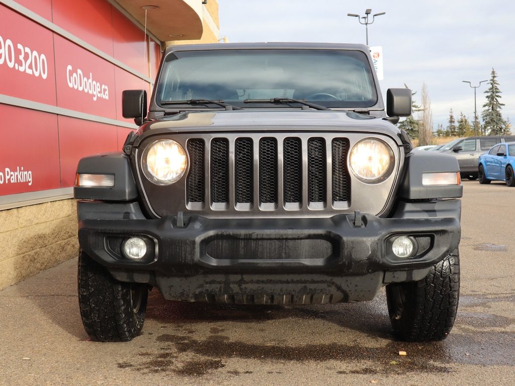 2019 Jeep Wrangler Unlimited SPORT IN GRANITE METALLIC EQUIPPED WITH A 2.0L TURBO I4 W/ETORQUE , 4X4 , 8SPD AUTO , 17INCH RIMS , ANTI SLIP DIFF REAR , COLD W-1
