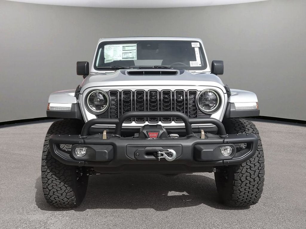 2024 Jeep Wrangler RUBICON 392 FINAL EDITION IN SILVER ZYNITH EQUIPPED WITH A SRT HEMI 6.4L V8 , 4X4 , 8SPD TF AUTO , SKY ONE TOUCH PWR TOP , 392 N-1