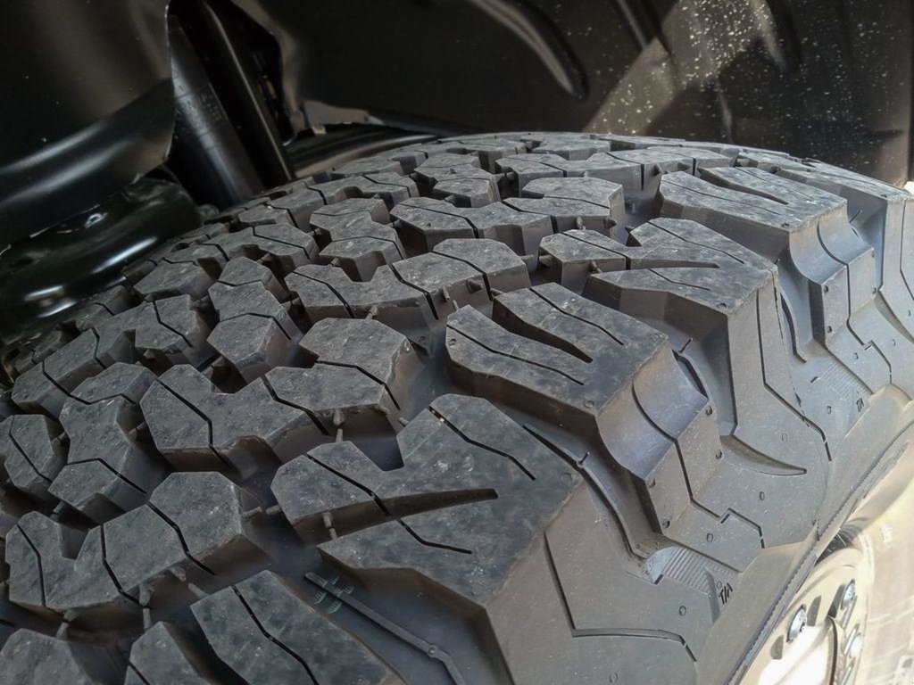 2024 Jeep Wrangler RUBICON 392 FINAL EDITION IN BRIGHT WHITE EQUIPPED WITH A 6.4L SRT V8 , 8SPD TF AUTO , 4X4 , SKY TOP , WINCH , 17INCH BEADLOCK R-6