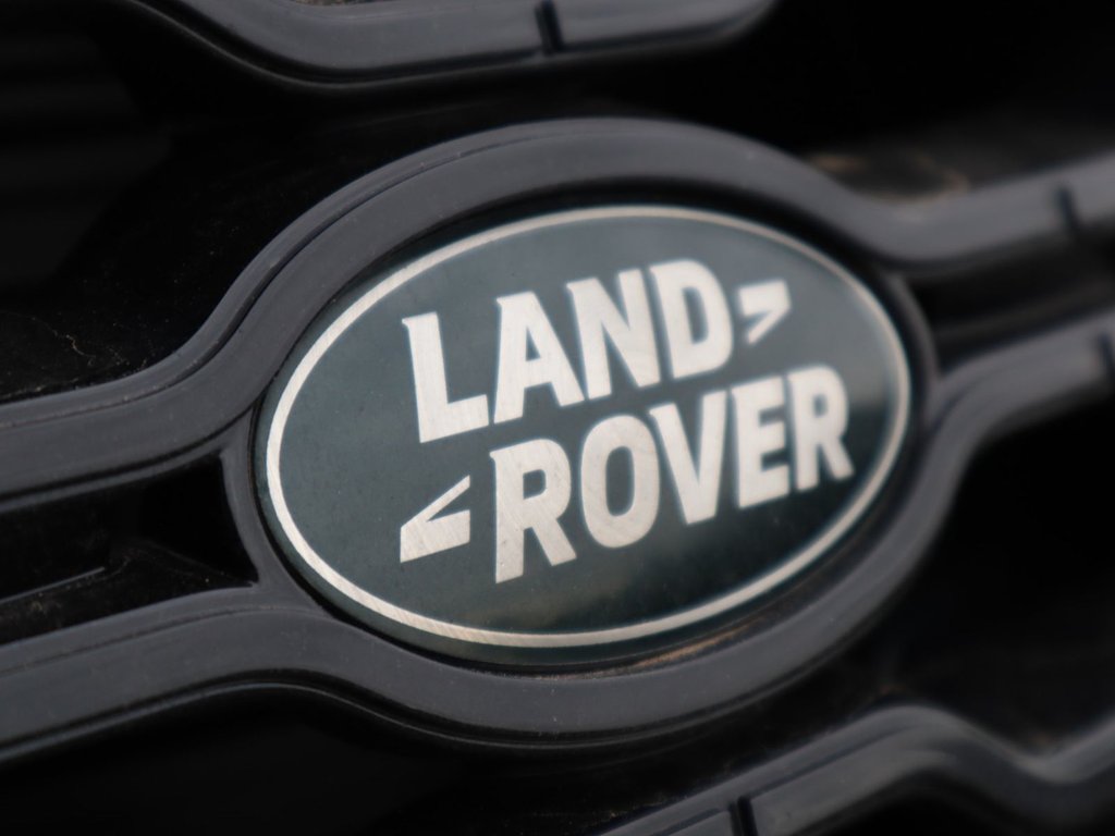 2021 Land Rover Range Rover Sport HST - 4WD, RARE BLUE INTERIOR, HEATED FRONT AND REAR SEATS, PANO MOONROOF, BLIND SPOT AND MUCH MORE!-3